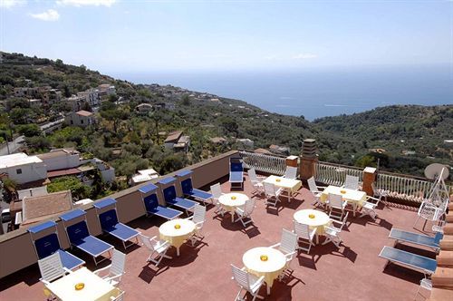 Hotel Montana Sant'Agata sui due Golfi Luaran gambar