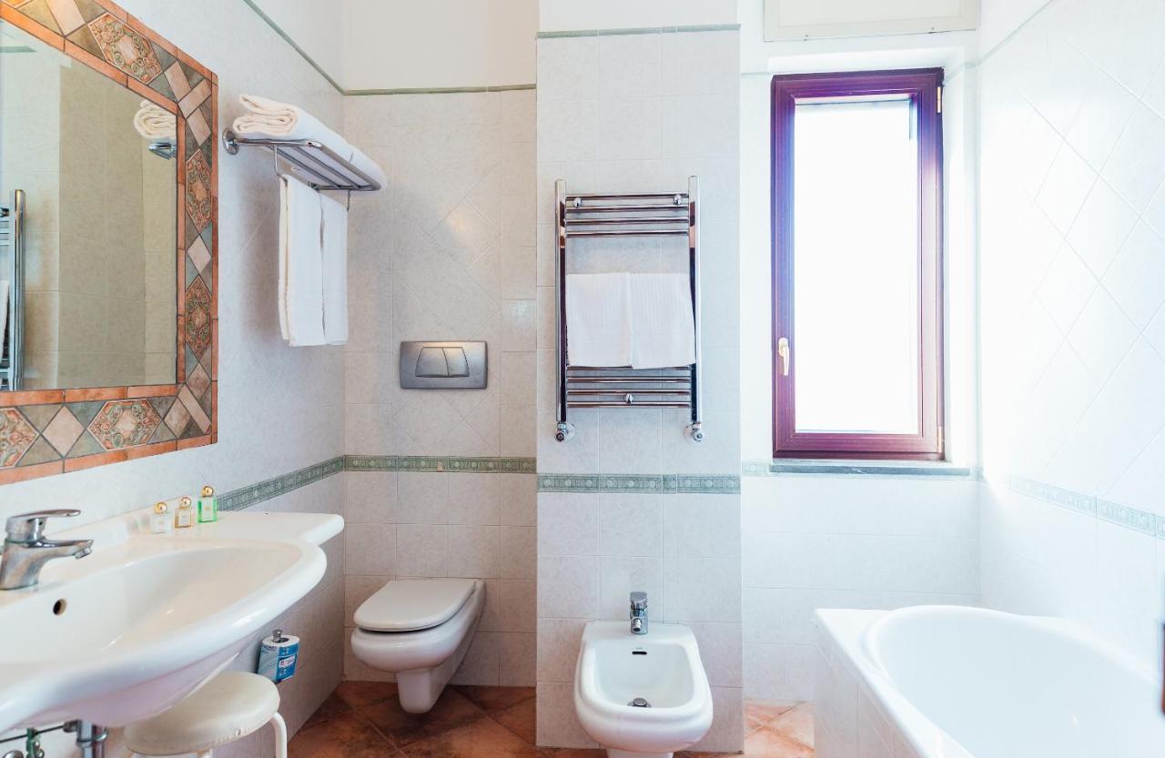 Hotel Montana Sant'Agata sui due Golfi Luaran gambar